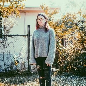 Meet your Posher, Emilee